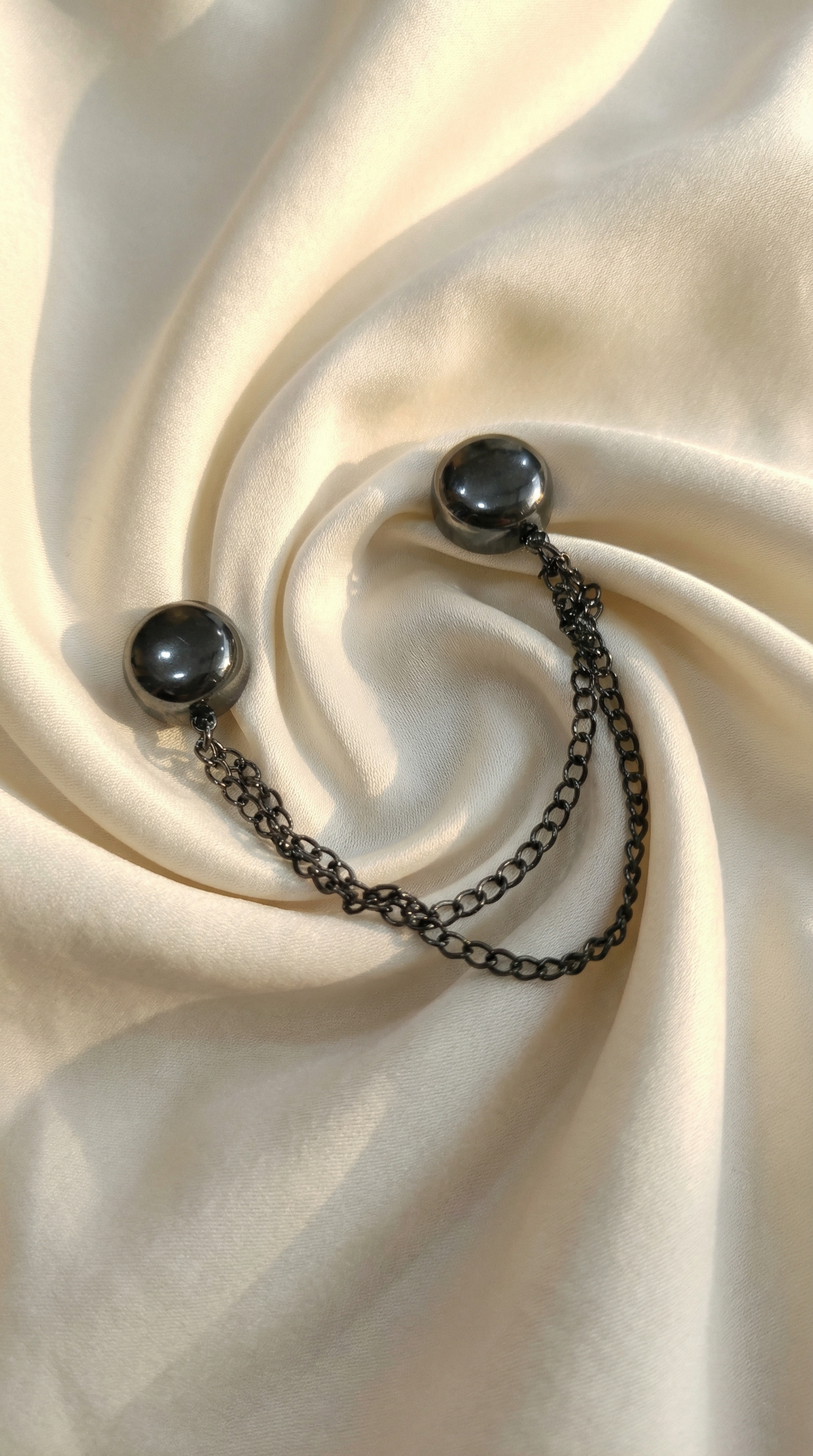 Pin Magnet Chain